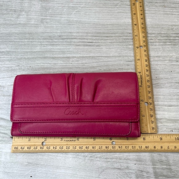 Coach Vintage Trifold Pink Leather Long Wallet Card Holder Y2K - Picture 15 of 15